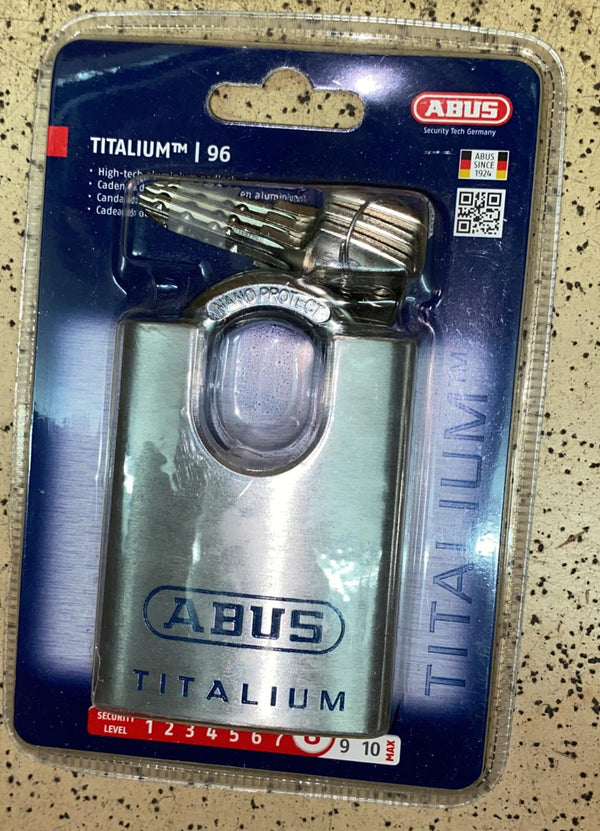 ABUS Titalium 96 鈦合金掛鎖頭